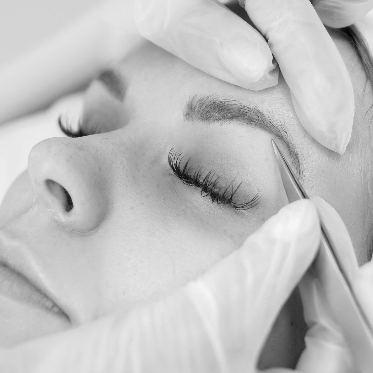 Professional Pointed Tweezer