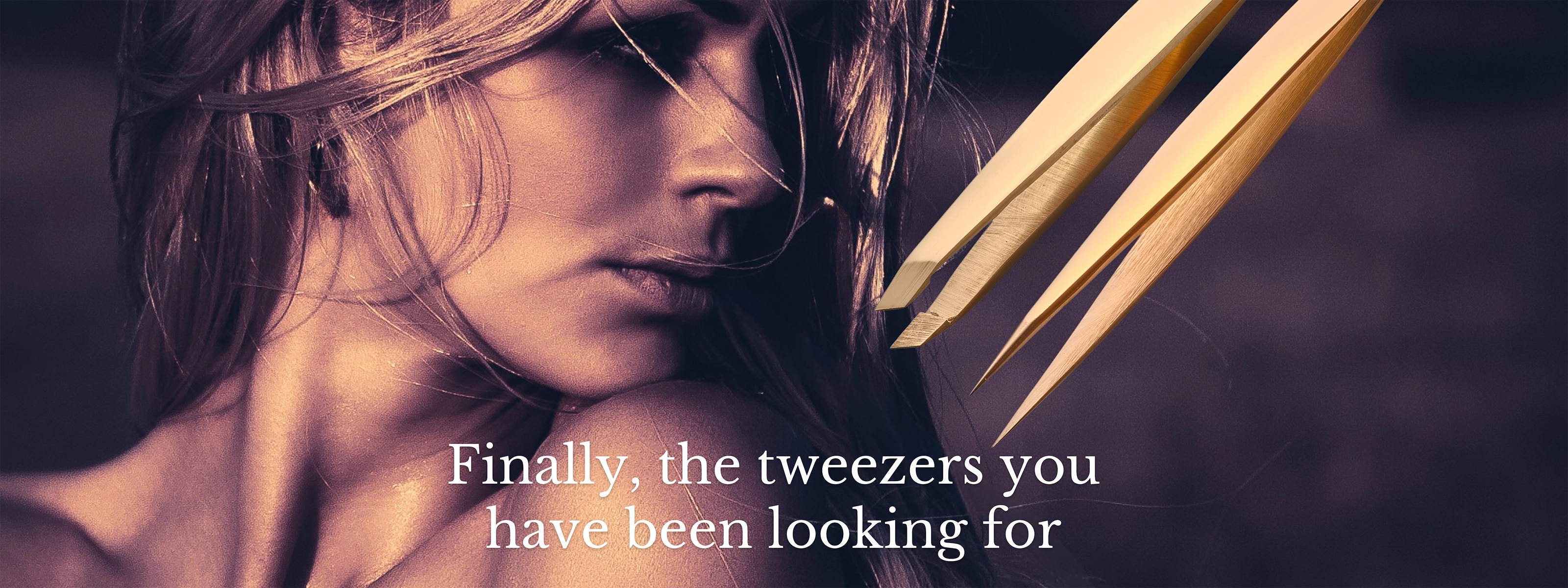 Rose gold tweezer set displayed Pointed tweezer and Slanted Tweezer